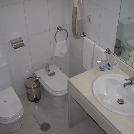 Отель Estacao - 3*